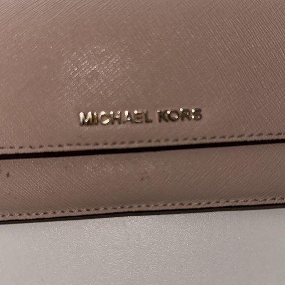 Blush micheal kors wallet - Picture 2 of 7